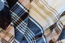 Load image into Gallery viewer, Plaid Throw Blanket
