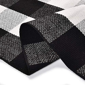 Black & White Plaid Indoor Outdoor Mat 3' X 4.9'