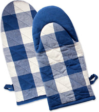 Load image into Gallery viewer, Plaid Oven Mitts (Set of 2)
